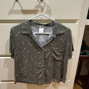 No Boundaries Gray and Green Crop Top with Lightweight Fabric